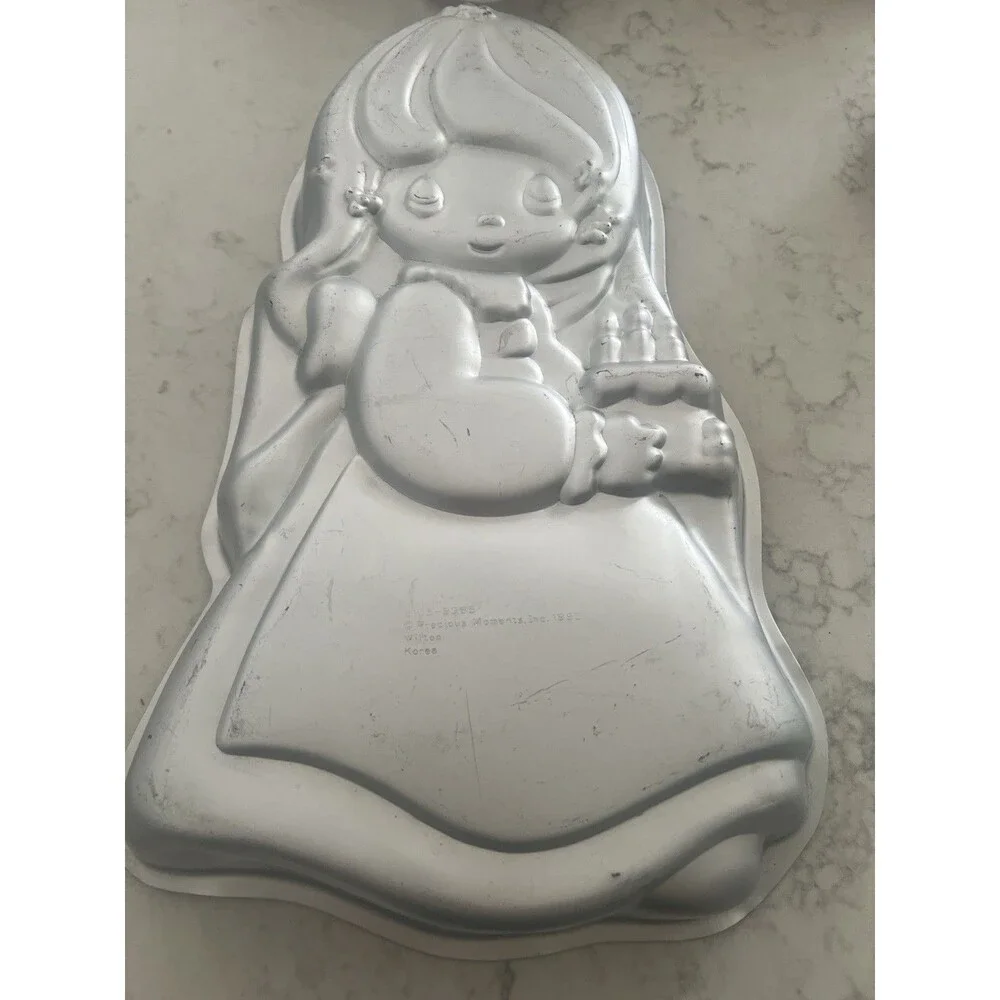 1993 Precious Moments Wilton Cake Pan Mold 2105-9365 Vintage 16.5” Birthday